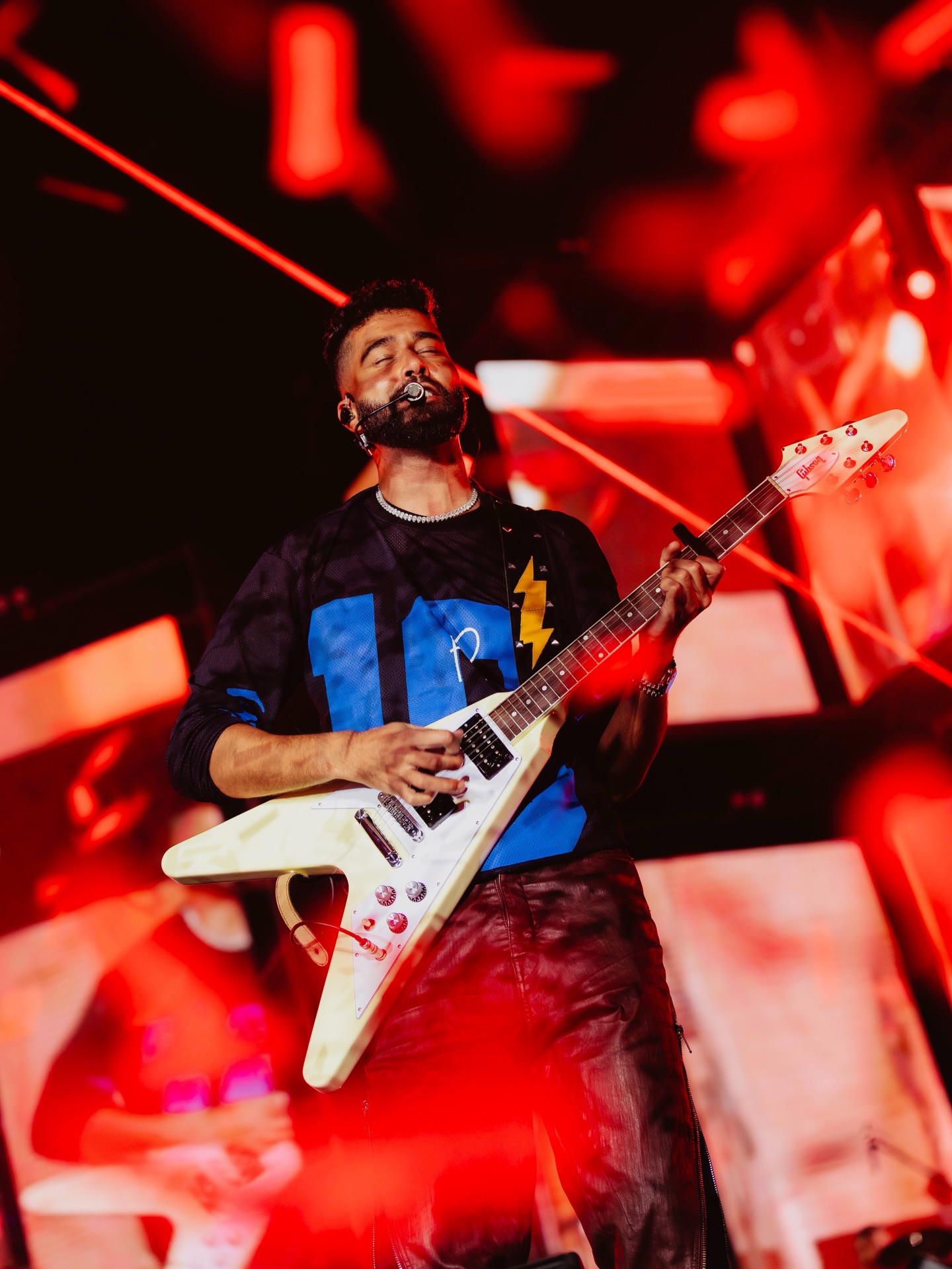 AP Dhillon concert photo 2