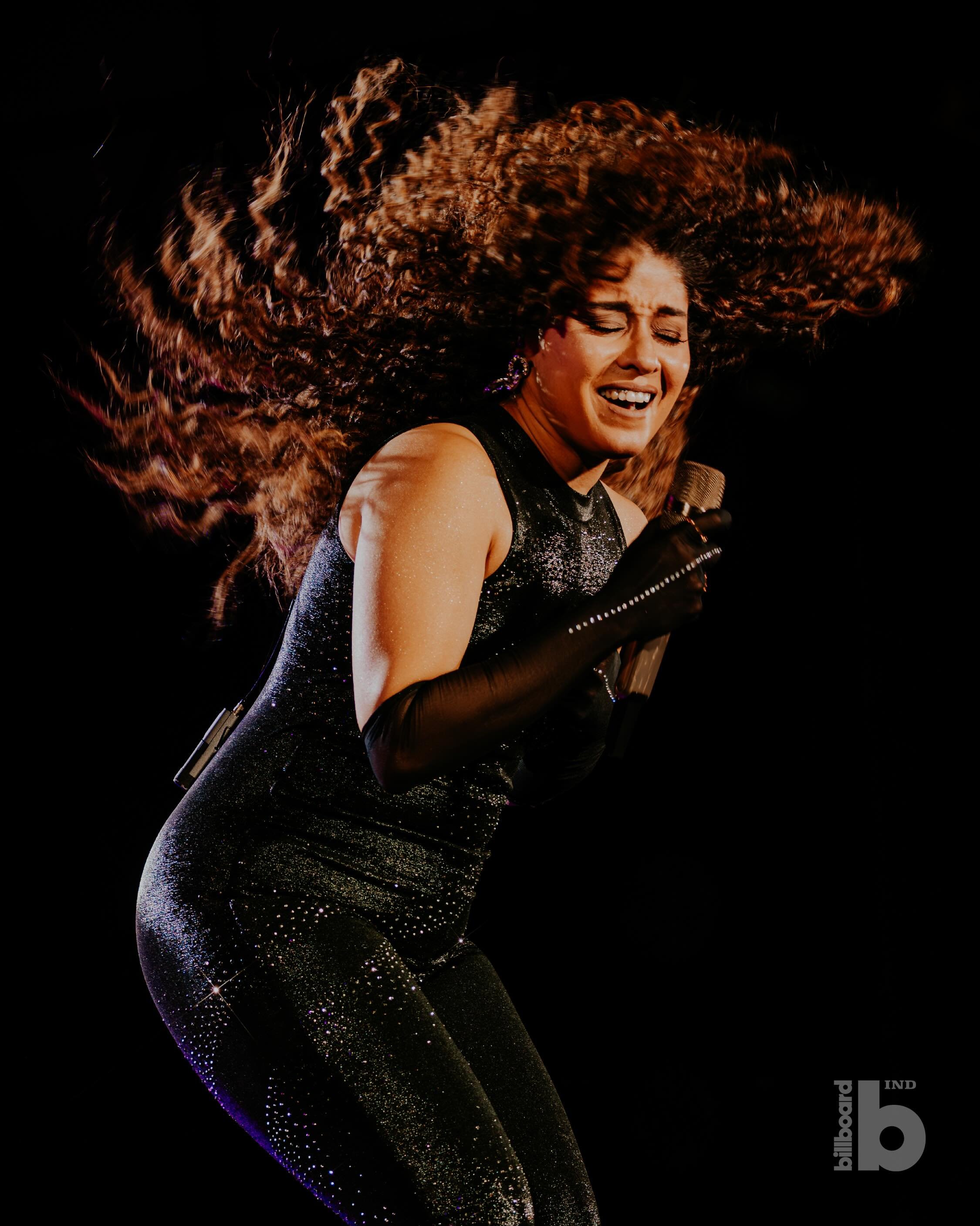 Sunidhi Chauhan concert photo 5